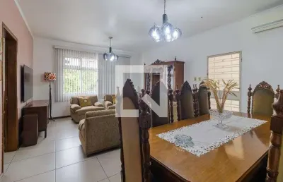 Casa para venda - medianeira, 3 quartos,  272 m² - porto alegre