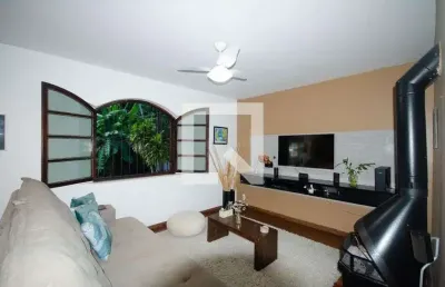 Casa para venda - santa rosa , 5 quartos,  230 m² - niterói