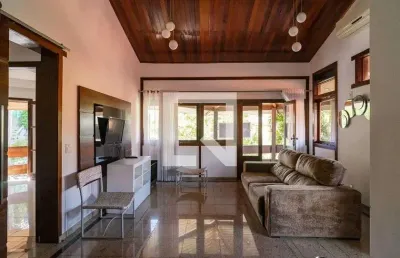 Casa / sobrado em condomínio para venda - piratininga, 3 quartos,  330 m² - niterói