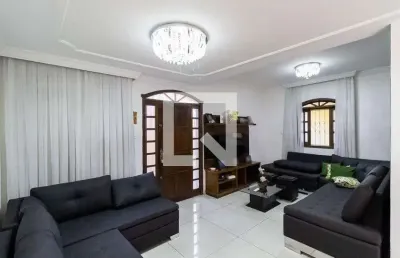 Casa para venda - copacabana, 4 quartos,  500 m² - belo horizonte