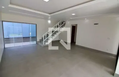Casa / sobrado em condomínio para venda - vargem grande, 4 quartos,  375 m² - rio de janeiro
