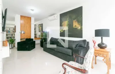 Casa para venda - três figueiras, 2 quartos,  180 m² - porto alegre