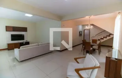 Casa para venda - itaipu, 6 quartos,  600 m² - niterói