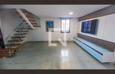 Casa para venda - floresta, 5 quartos,  390 m² - belo horizonte