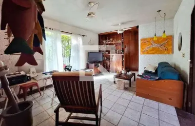 Casa para venda - camboinhas, 3 quartos,  556 m² - niterói