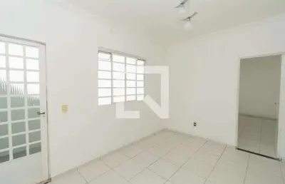 Casa / sobrado em condomínio para venda - centro, 2 quartos,  40 m² - contagem