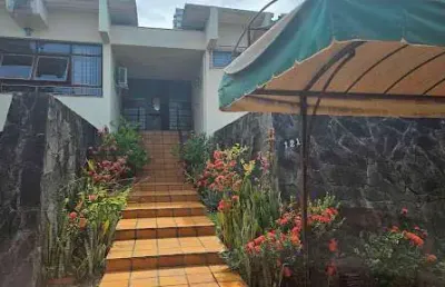 Casa com 4 dormitórios à venda, 256 m² por r$ 1.100.000,00 - centro - londrina/pr
