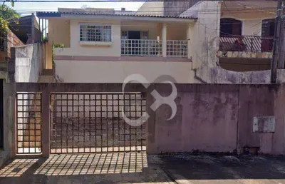 Casa com 5 quartos à venda na Rua Olavo Bilac, Champagnat, Londrina