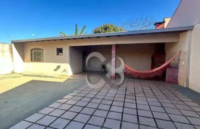 Casa com 4 dormitórios, uma suite, para locação, 200 m²  de construção por r$ 3.000/mês - califórnia - londrina/pr