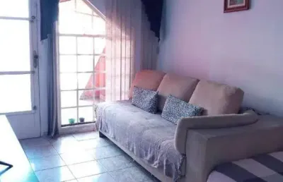 Casa com 2 dormitórios e 1 vaga na cidade náutica, são vicente – avanti imóveis