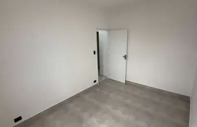 Apartamento à venda com 2 dormitórios na vila nossa senhora de fátima, são vicente - avanti imóveis