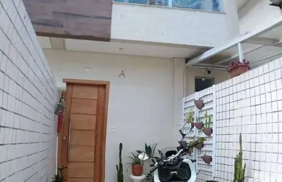 Casa sobreposta alta, modernizada no embaré, santos | avanti imóveis