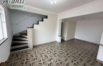 Casa com 3 quartos para alugar na Rua Major Santos Silva, 44, Embaré, Santos