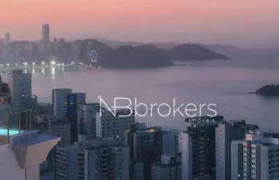 Cobertura com designer inovador: luxo com vista privilegiada!