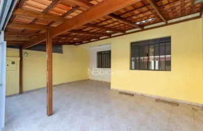 Com 3 quartos, 2 vagas - amplo, iluminado e bem planejado!