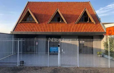 Sobrado com 5 dormitórios à venda, 218 m² por r$ 1.250.000,00 - novo mundo - curitiba/pr