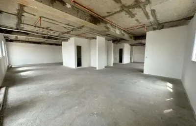 Imperdível sala comercial de 547,10 m² no condomínio na liberdade, são paulo-sp: venda e locação!