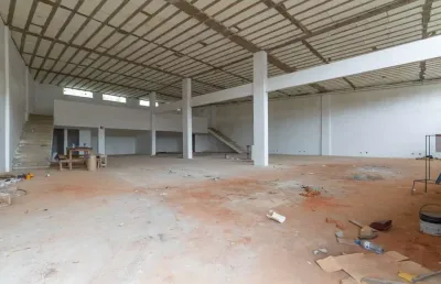 Ponto comercial/loja/box para aluguel em chácara flora