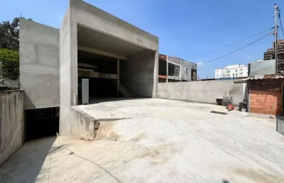 Prédio para alugar na Rua Doutor José Gustavo Bush, 248, Panamby, São Paulo