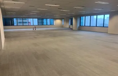 Conjunto comercial para locação no brooklin - espaço e conveniência!