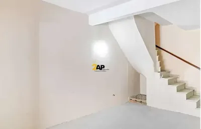 Casa para venda ou locação no ferreira com 140m², 2 quartos sendo 1 suíte e 2 vagas.