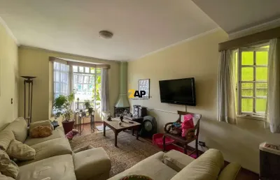 Espetacular casa para locação em são paulo-sp, no bairro paraíso do morumbi: 3 quartos, 3 suítes, 2 salas, 3 banheiros, 2 vagas de garagem, 128m²!