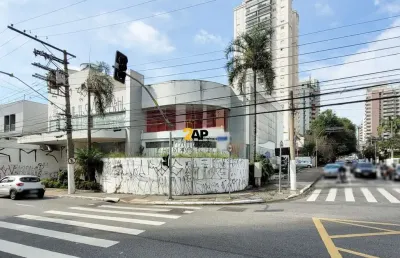 Prédio comercial no brooklin paulista, são paulo-sp: 2.200m², 10 banheiros, 43 vagas de garagem. alugue já!