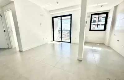 Apartamento com 2 quartos à venda na rua ângelo la porta, centro, florianópolis por r$ 1.495.000
