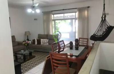Sobreposta ampla na aparecida com espaçosa laje, 3 quartos e 2 vagas!