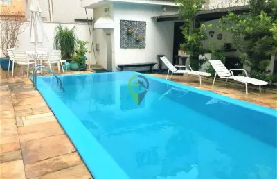 Casa para locação no gonzaga 3 dormitórios, 300 m² - venda ou aluguel - gonzaga - santo