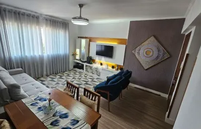 Apartamento aconchegante na vila belmiro com 02 quartos (01 suíte), garagem demarcada na escritura.