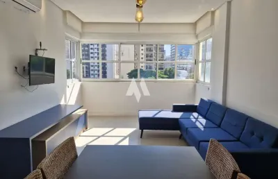 Flat de luxo com serviços de hotelaria completa no  gonzaga em santos/sp.