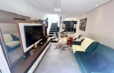 Casa sobreposta no bairro da  aparecida, santos/sp, grande oportunidade.