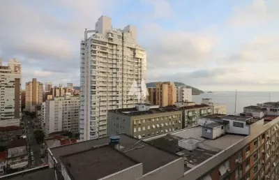 Apartamento de 2 suítes com vista para o mar no embaré