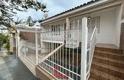 Casa com 3 quartos para alugar no Jardim América, Bragança Paulista 