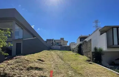 Terreno à venda no Condomínio Vale das Águas, Bragança Paulista 