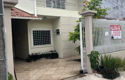 Casa com 3 quartos para alugar na Rua Baia de Marajó, Gilberto Mestrinho, Manaus