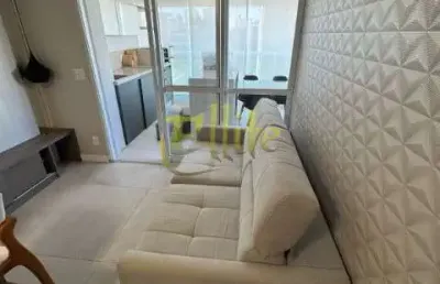 Apartamento mobiliado com 02 dormitórios para locação na região do brooklin em são paulo, próximo à estação campo belo!