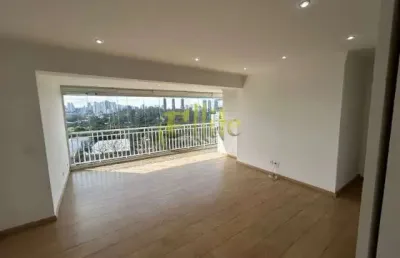 Apartamento para alugar com 03 dormitórios sem mobilia (apenas armários), 450 mts da estação socorro linha esmeralda!