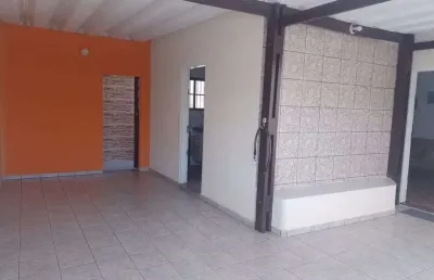 Oferta de casa com 2 dormitórios, sendo 1 suíte - jd. real!