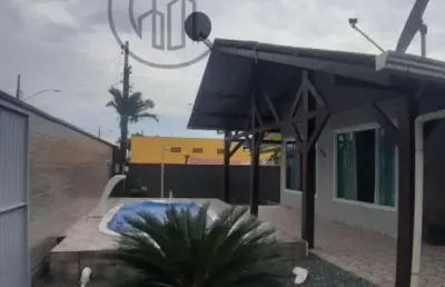Casa com 3 quartos à venda na bento gonçalves, 905, armação, penha por r$ 700.000