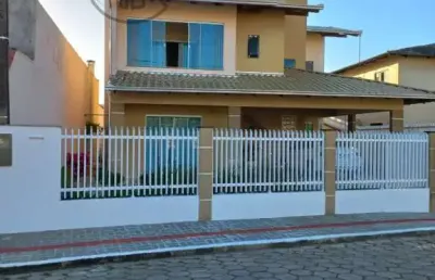 Casa com 3 quartos à venda na osmar reiser, 310, gravata, navegantes por r$ 1.420.000