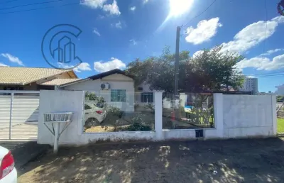 Casa com 4 quartos para alugar na rua encontrista artur alfredo galvez, 582, gravata, navegantes por r$ 5.000