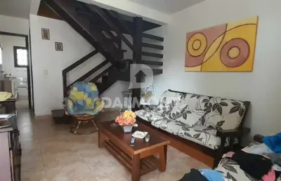 Peró - cabo frio - casa triplex em condomínio fechado