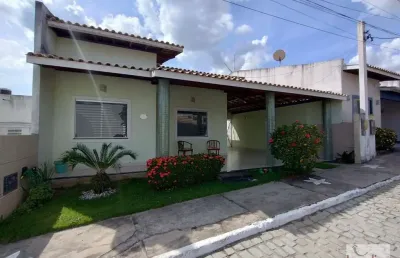 Casa em condomínio fechado com 3 quartos à venda no Calumbi, Feira de Santana 