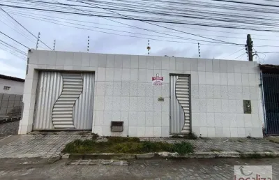 Casa com 3 quartos à venda na Cidade Nova, Feira de Santana 