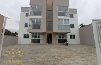 Apartamento com 2 dormitórios a 750 metros do mar!!