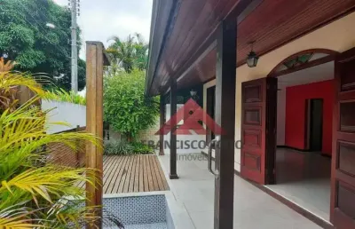 Casa com 3 quartos à venda, 360 m² por r$ 760.000 - são francisco - niterói/rj