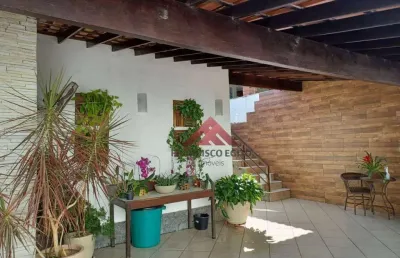 Casa com 4 quartos  à venda, 361m por 730.000 - sape - niterói - rj