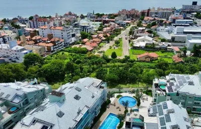 Apartamento 2 dormitórios perto do mar e de todo tipo de comércios na praia dos ingleses
